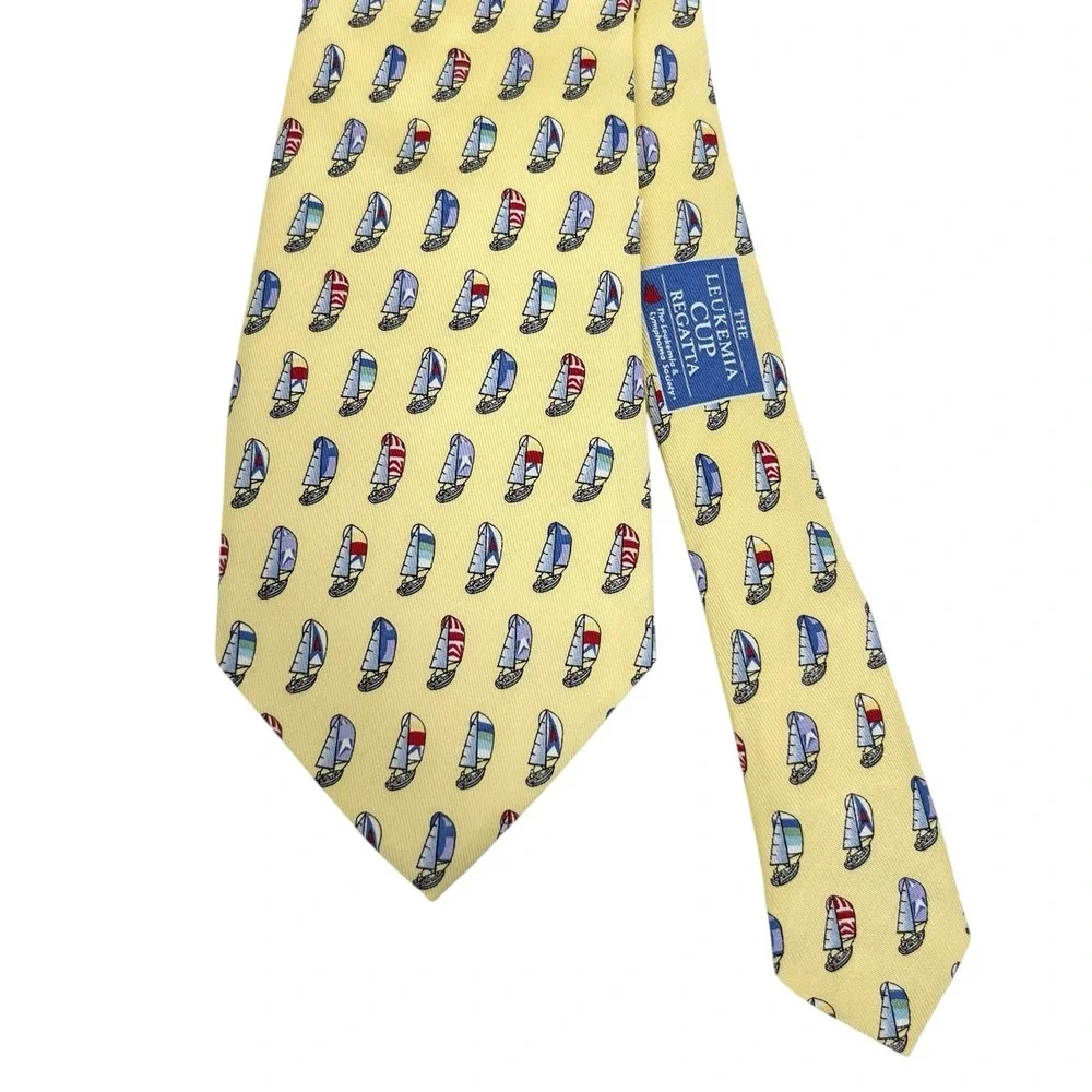 Vineyard Vines Mens Tie Sailboats Leukemia Regatta Cup Yellow 3.5